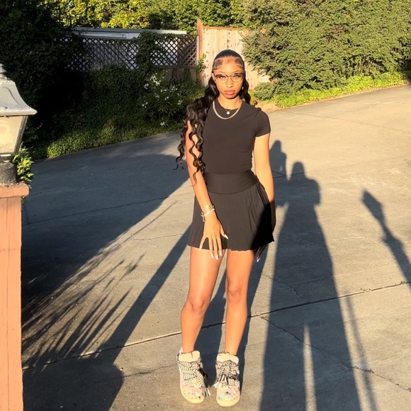 Meet your Posher, Alexis - Picture 1 of 1